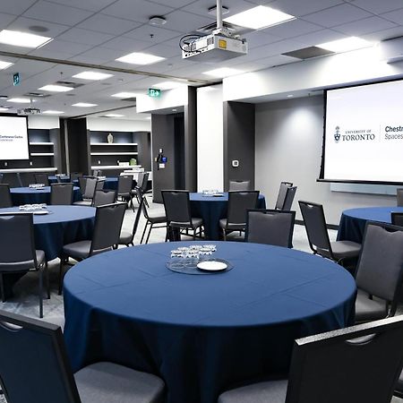 Chestnut Residence And Conference Centre - University Of Торонто Екстер'єр фото
